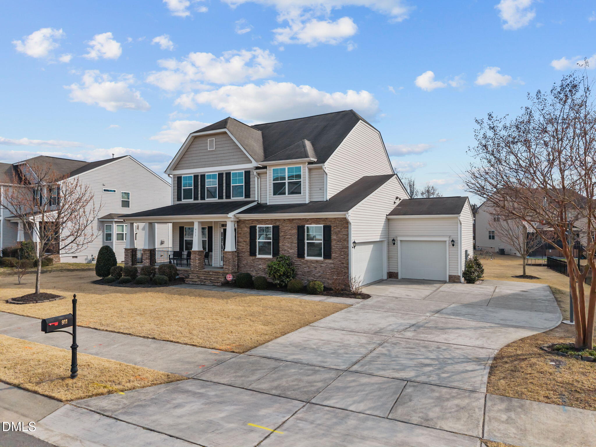 911 Middle Ground Avenue