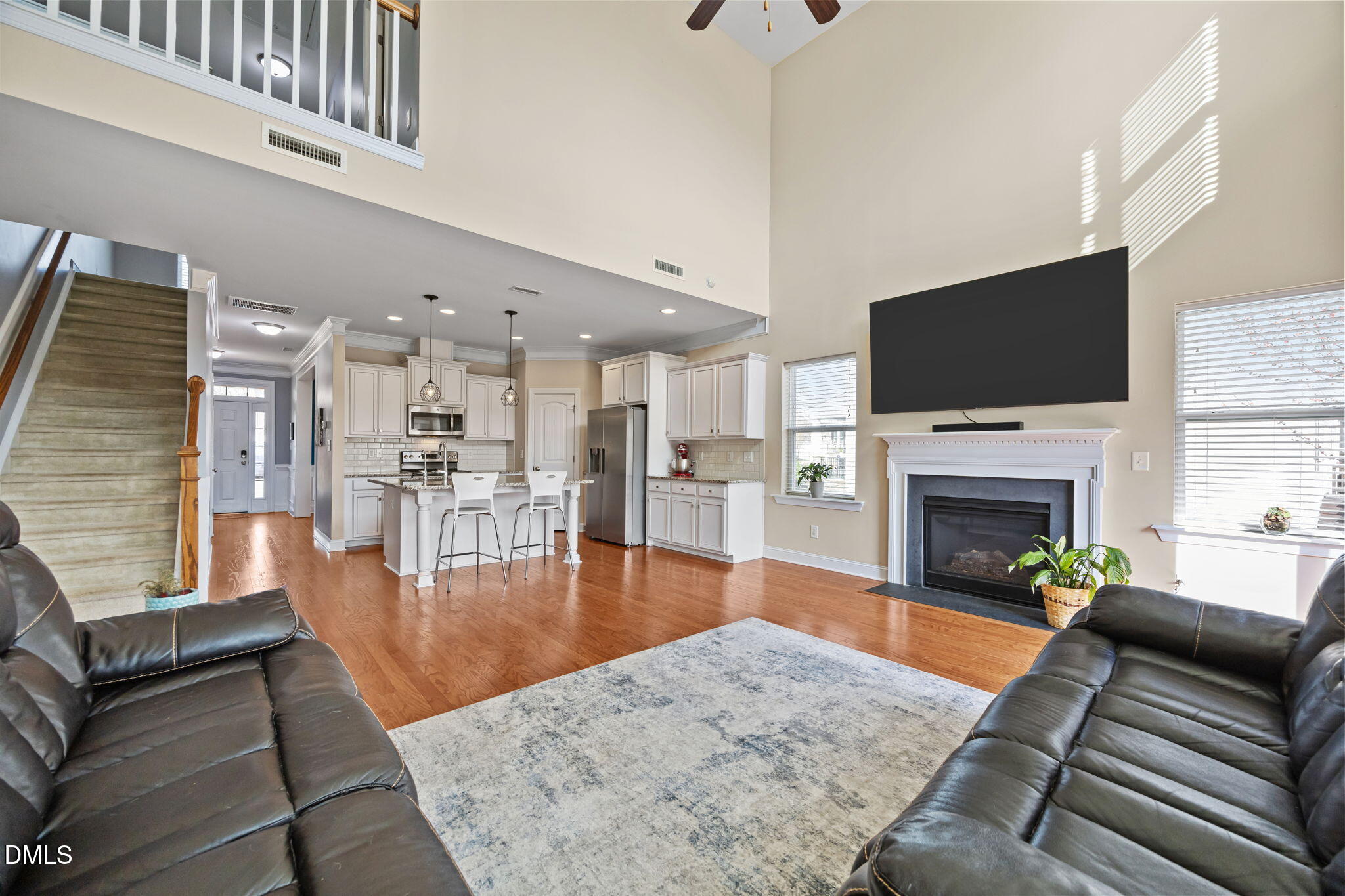 911 Middle Ground Avenue