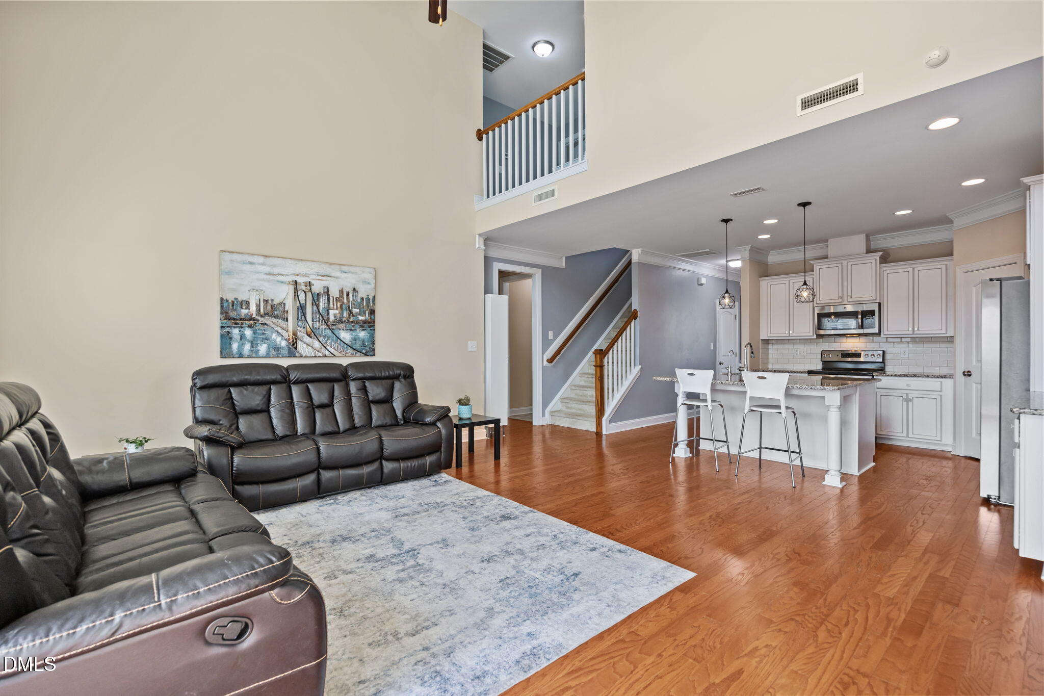 911 Middle Ground Avenue