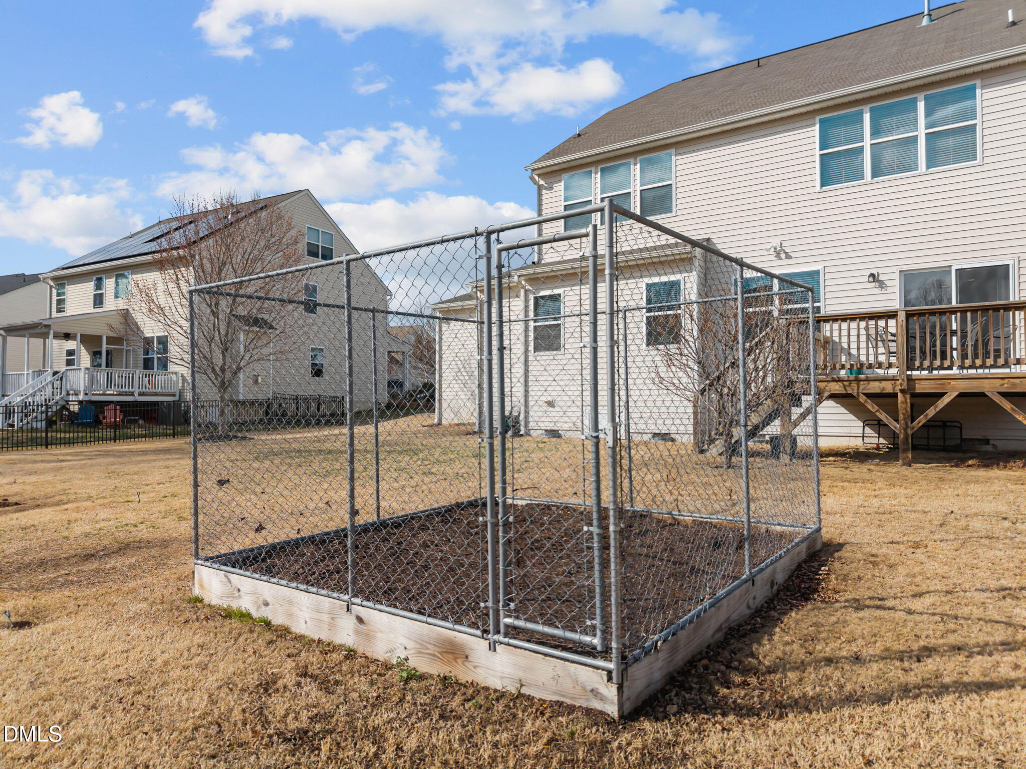 911 Middle Ground Avenue