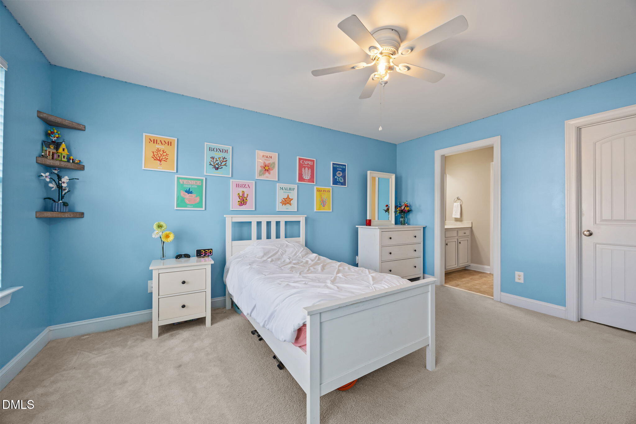 911 Middle Ground Avenue