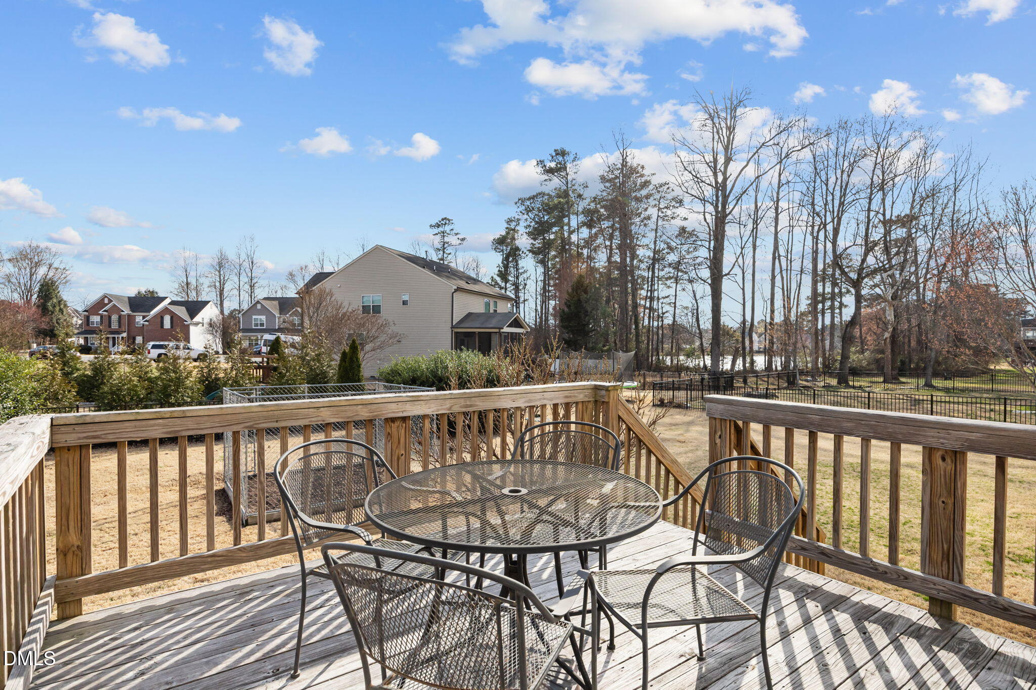 911 Middle Ground Avenue