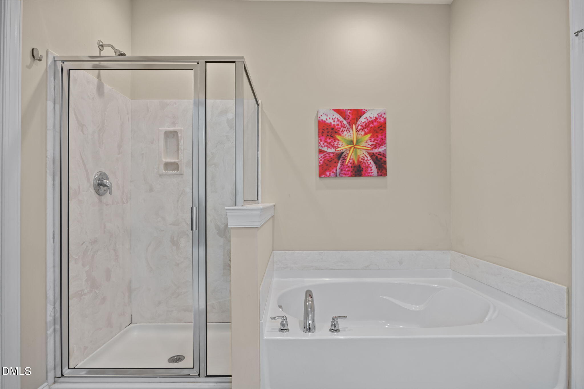 911 Middle Ground Avenue