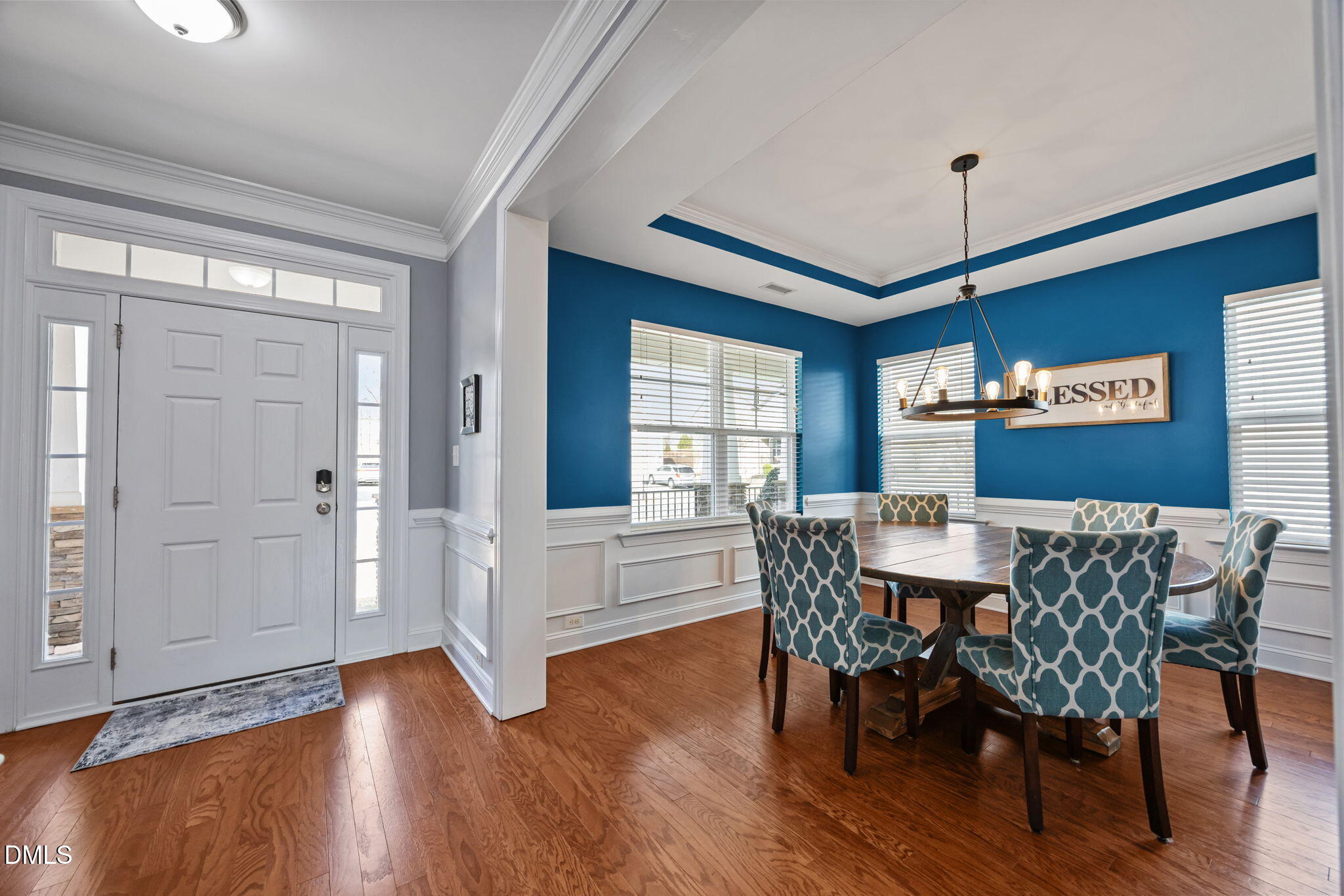 911 Middle Ground Avenue