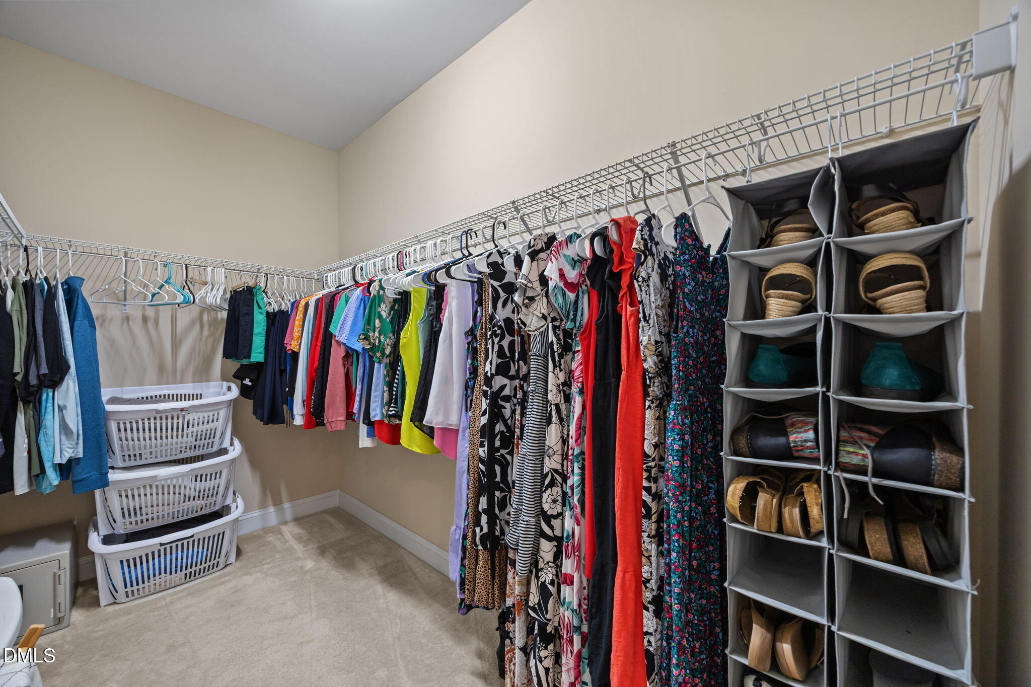 911 Middle Ground Avenue