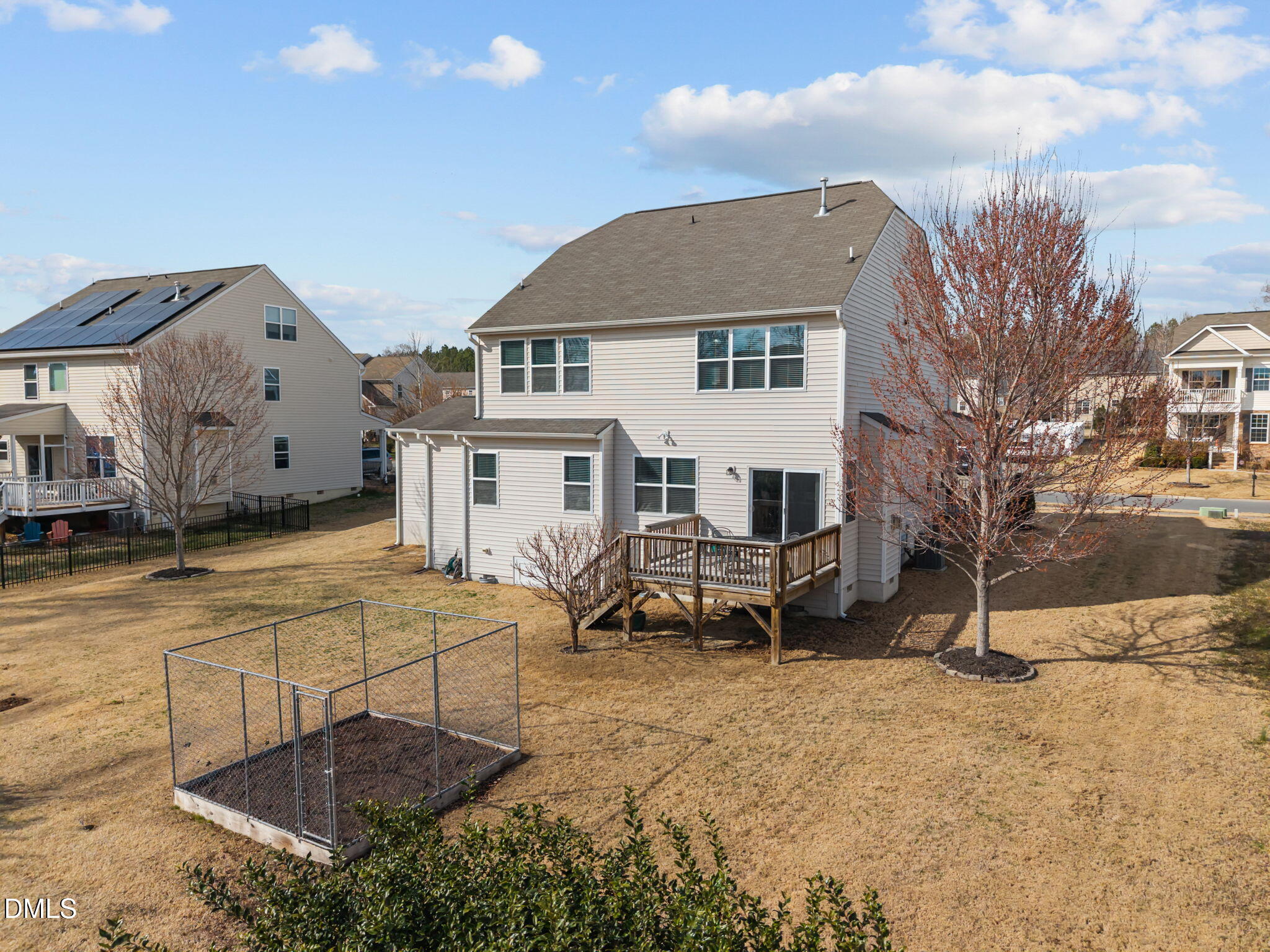 911 Middle Ground Avenue