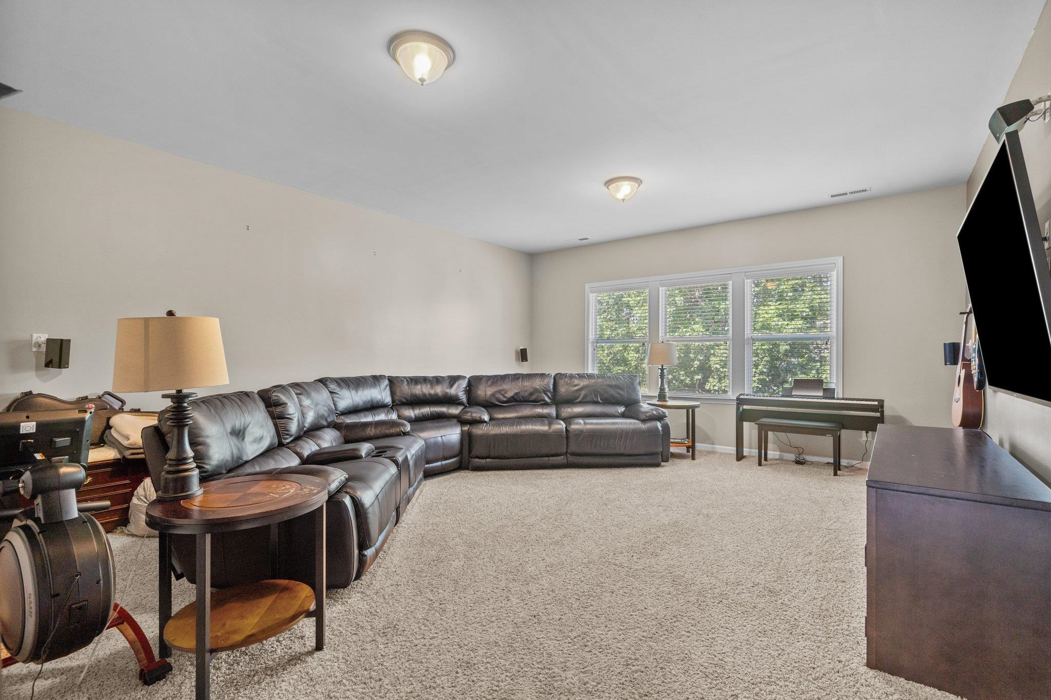 5125 Royal Coachmen Drive