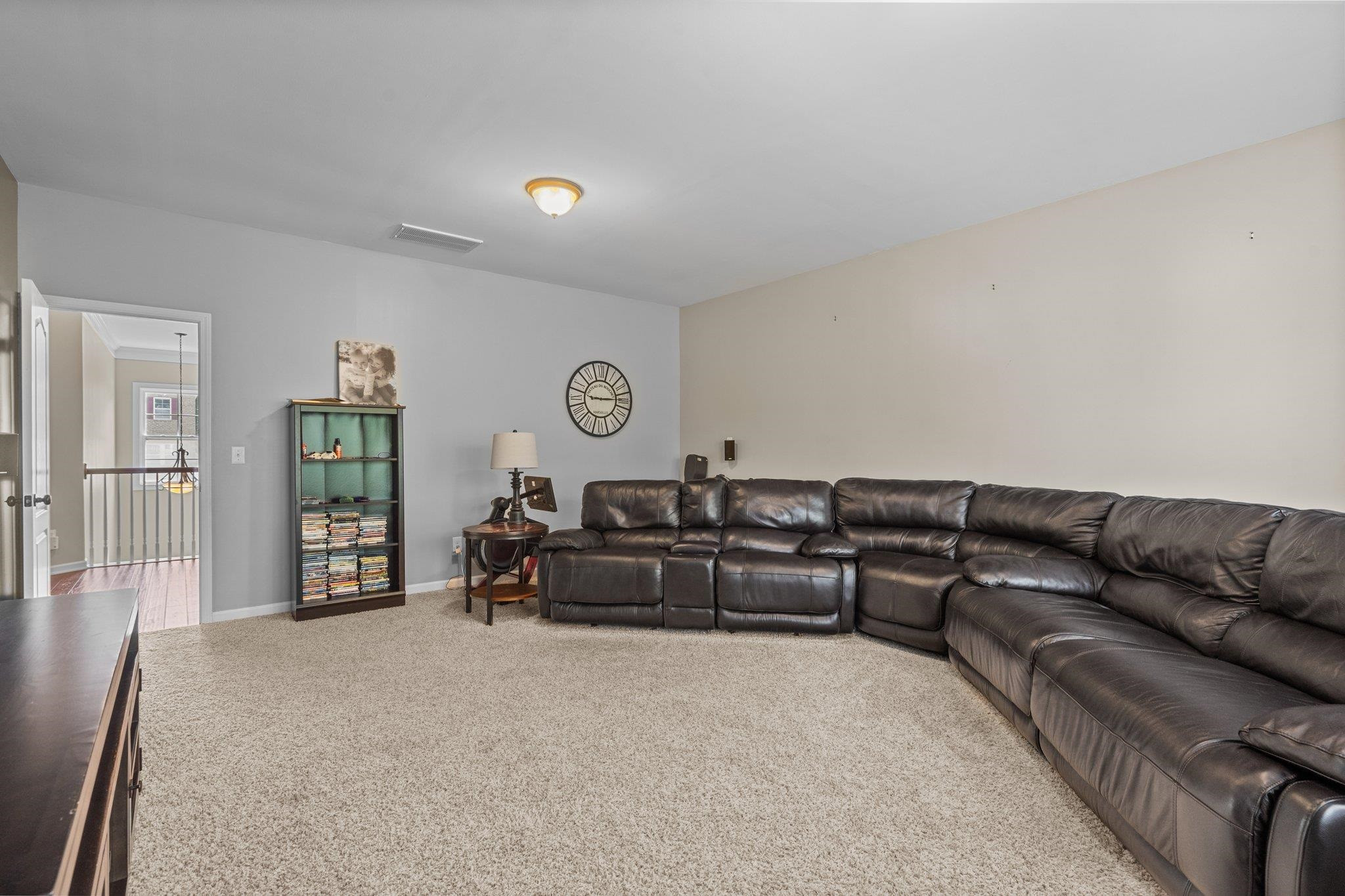 5125 Royal Coachmen Drive