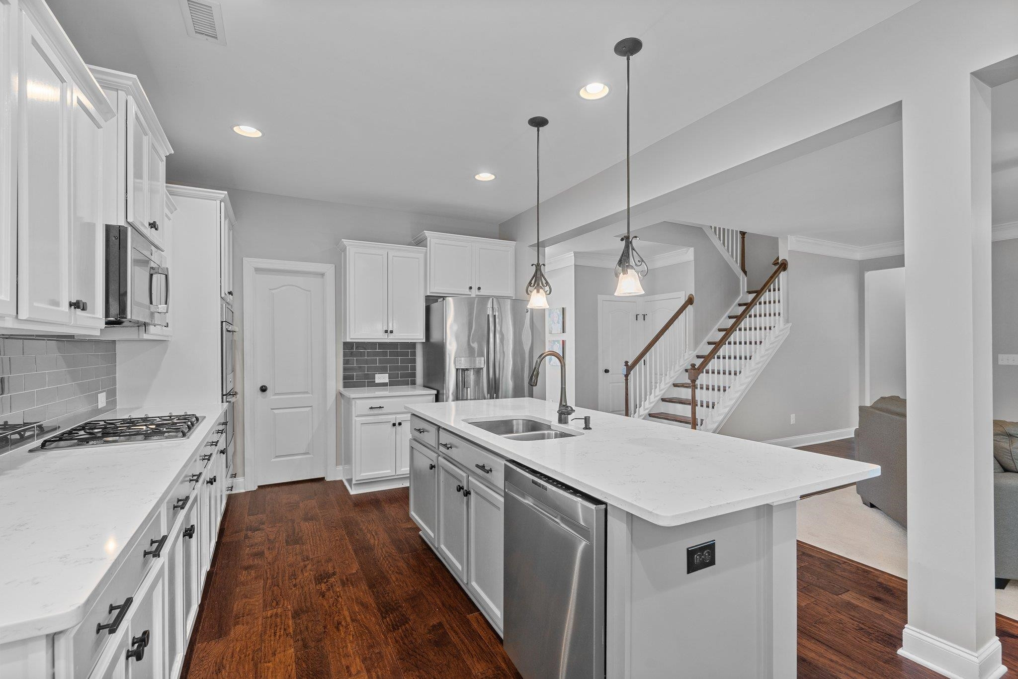5125 Royal Coachmen Drive
