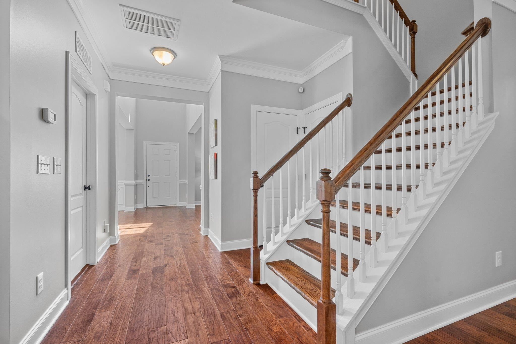 5125 Royal Coachmen Drive