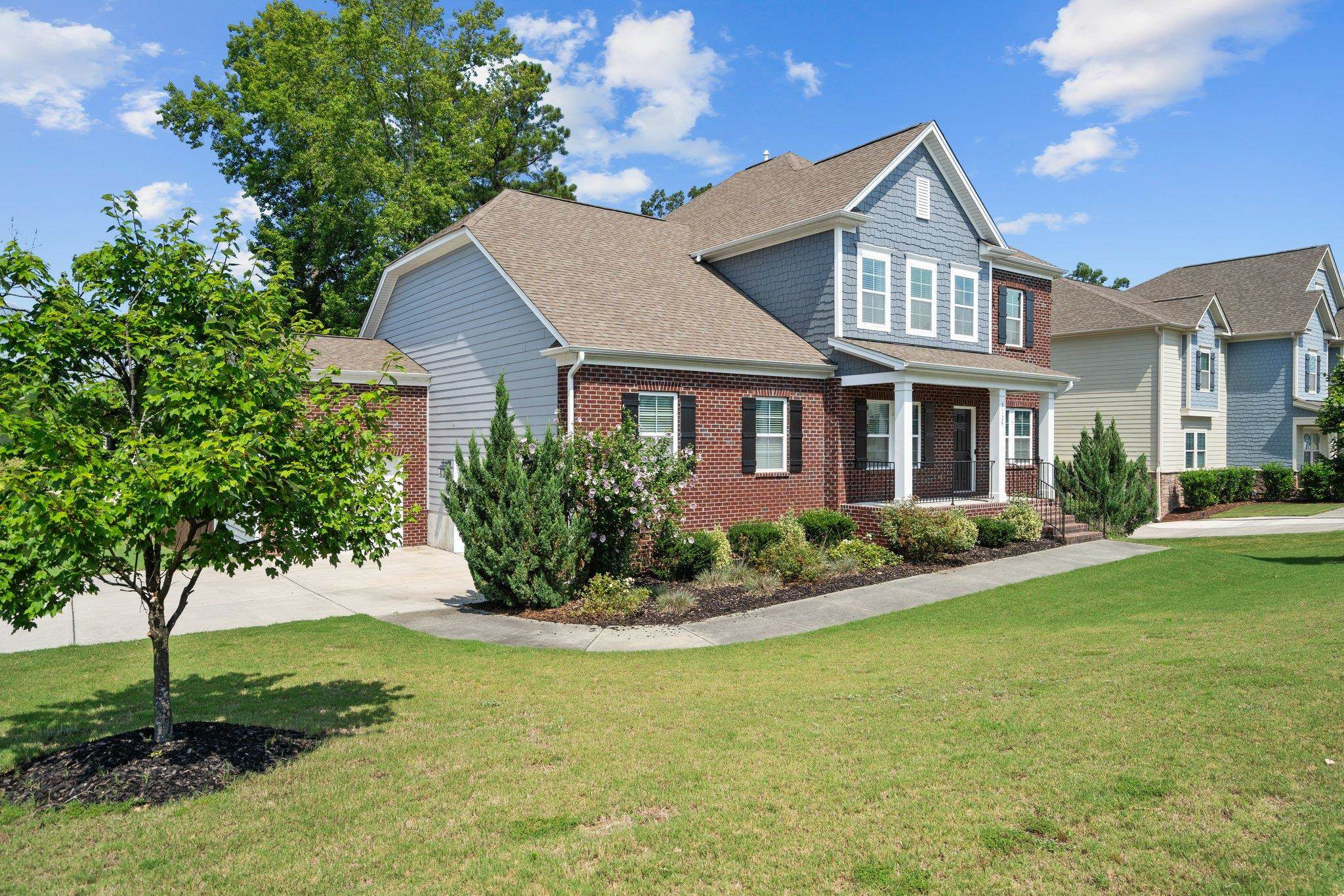5125 Royal Coachmen Drive