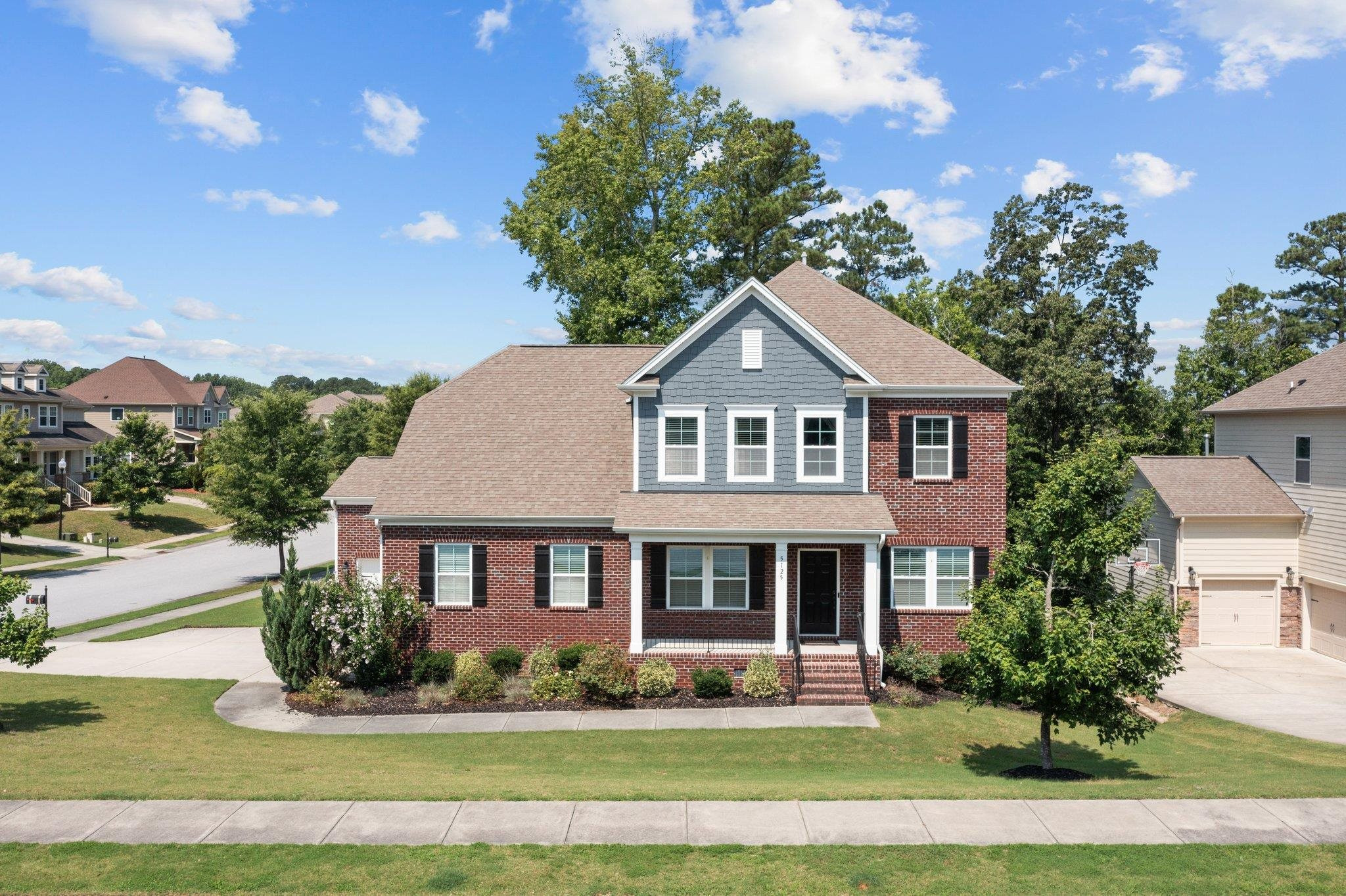 5125 Royal Coachmen Drive