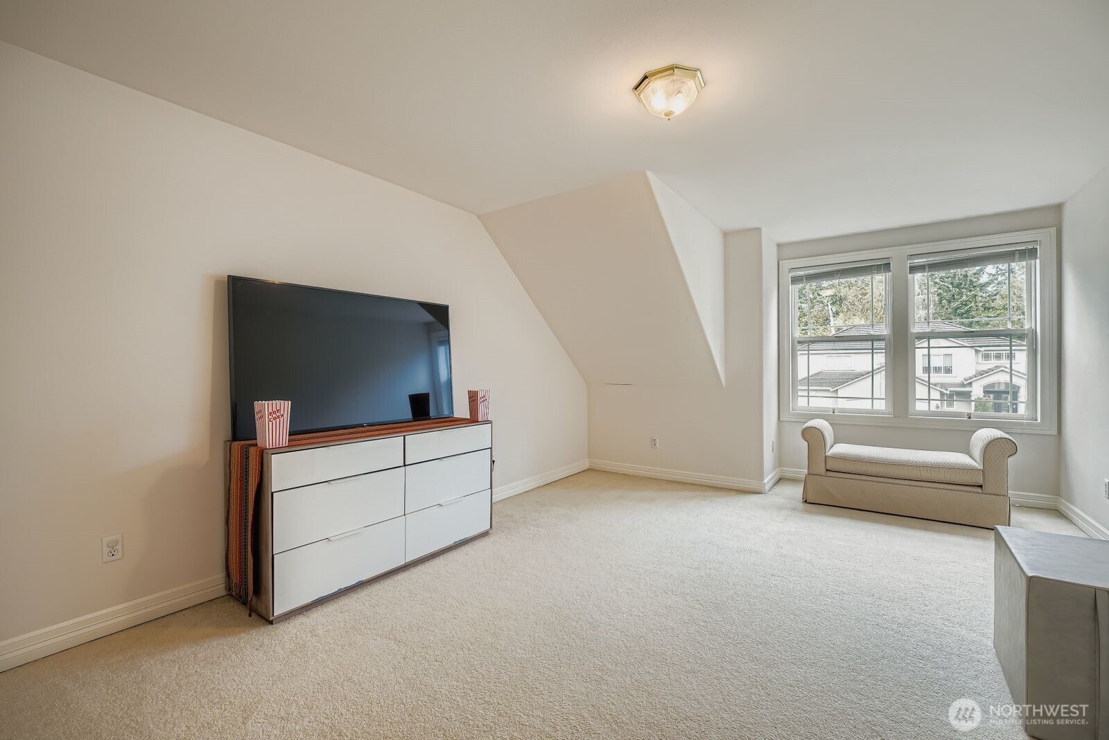 2214 12th Court NW