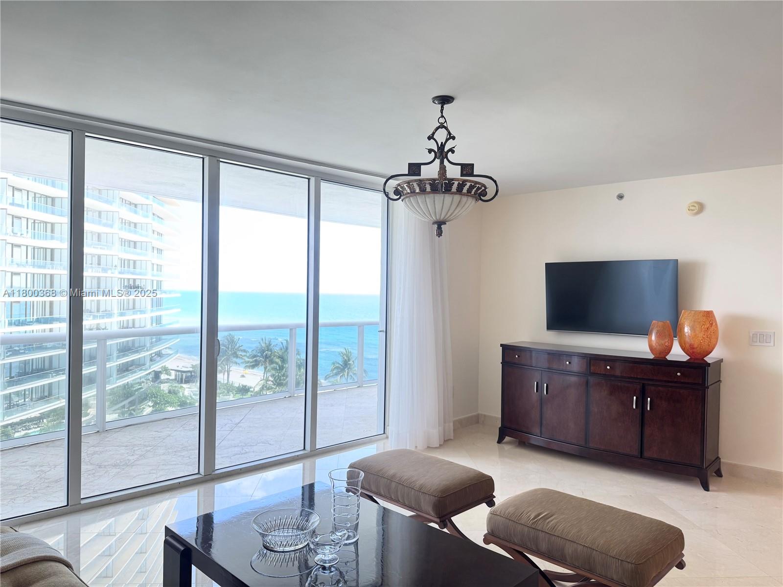 18911 Collins Ave # 1102