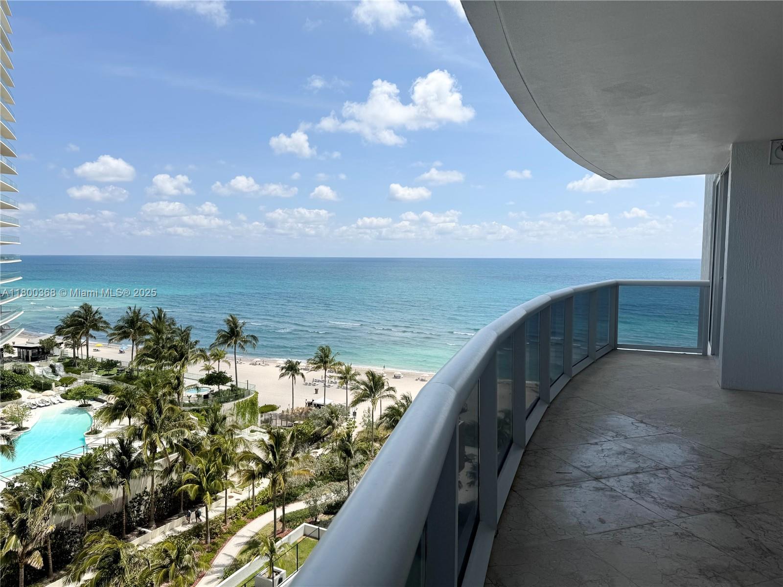 18911 Collins Ave # 1102
