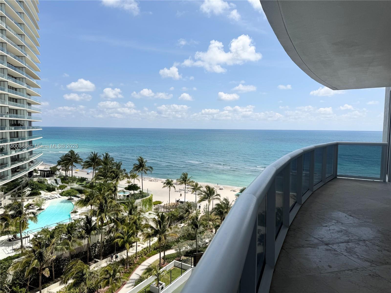 18911 Collins Ave # 1102