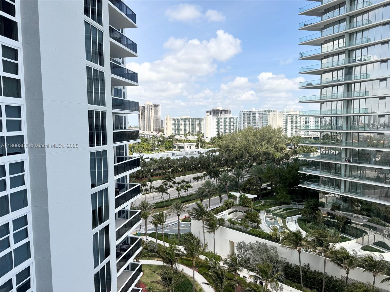 18911 Collins Ave # 1102