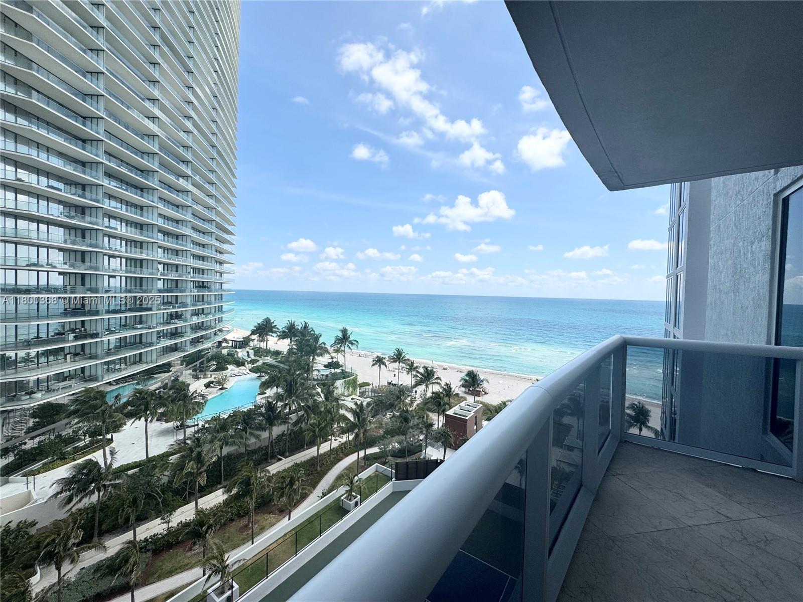 18911 Collins Ave # 1102