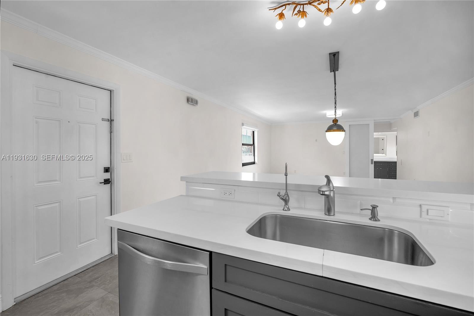 3265 Virginia St # 4