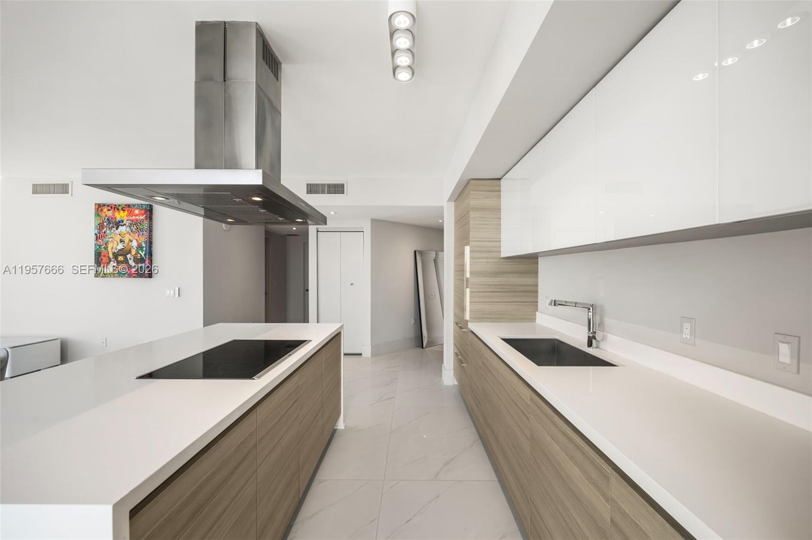 300 Sunny Isles Blvd # 2202 Unit: 4-2202