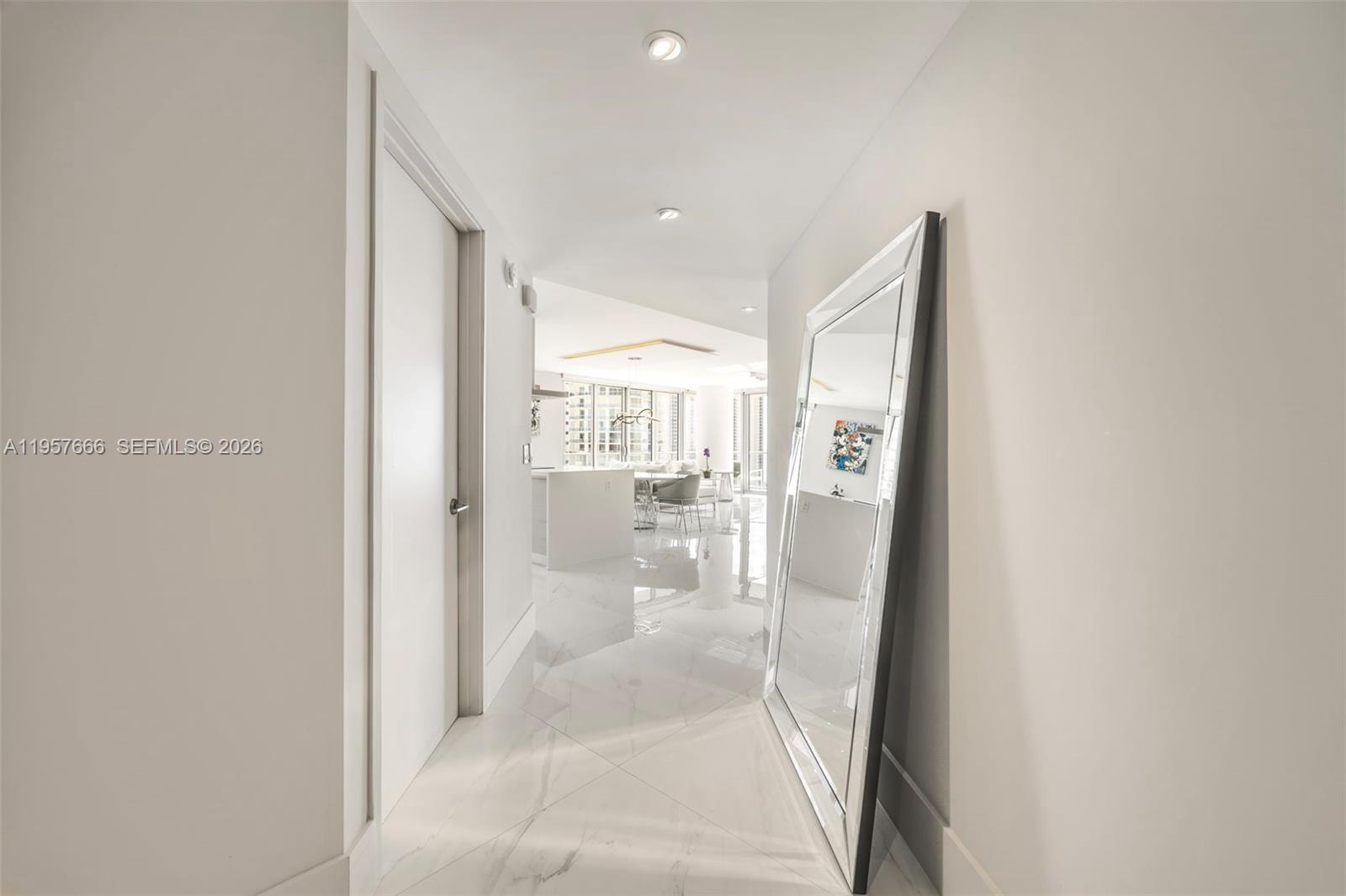 300 Sunny Isles Blvd # 2202 Unit: 4-2202