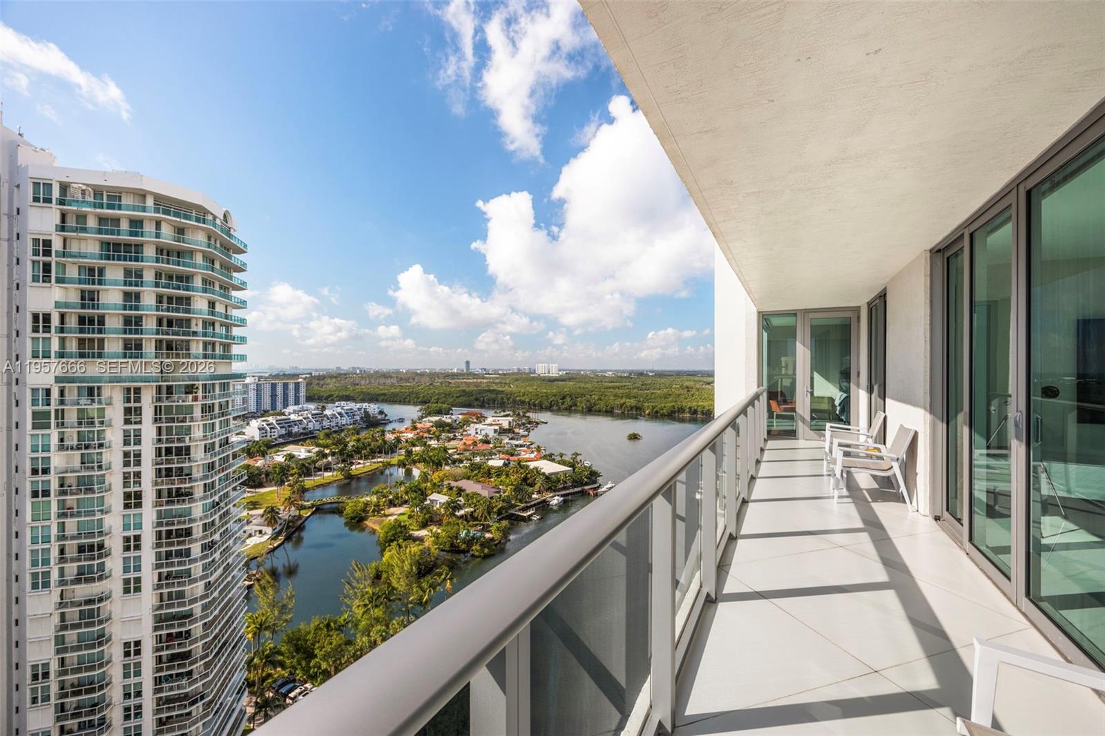 300 Sunny Isles Blvd # 2202 Unit: 4-2202