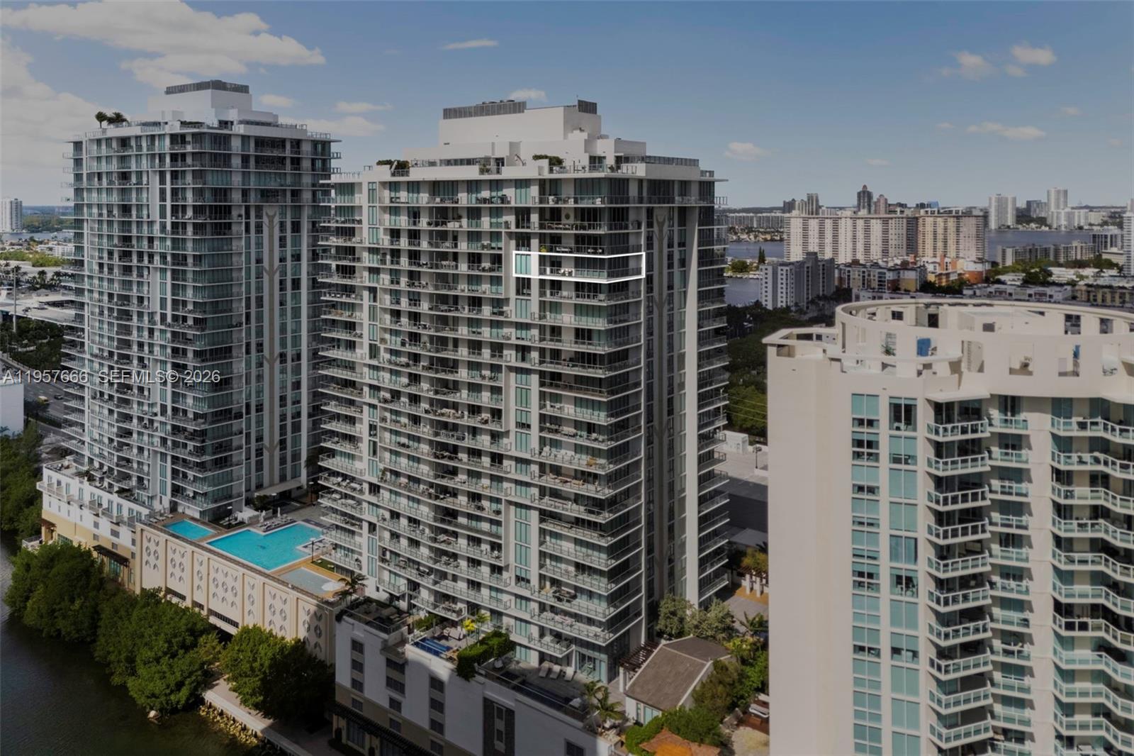 300 Sunny Isles Blvd # 2202 Unit: 4-2202
