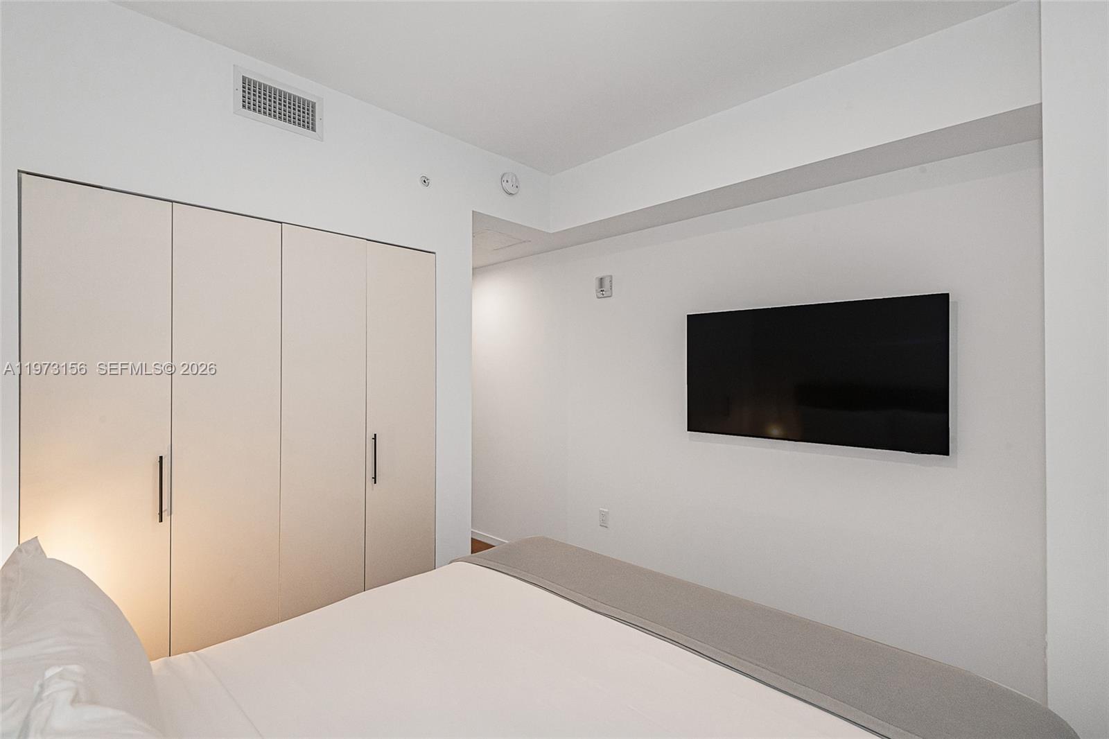 398 NE 5th St # 2415