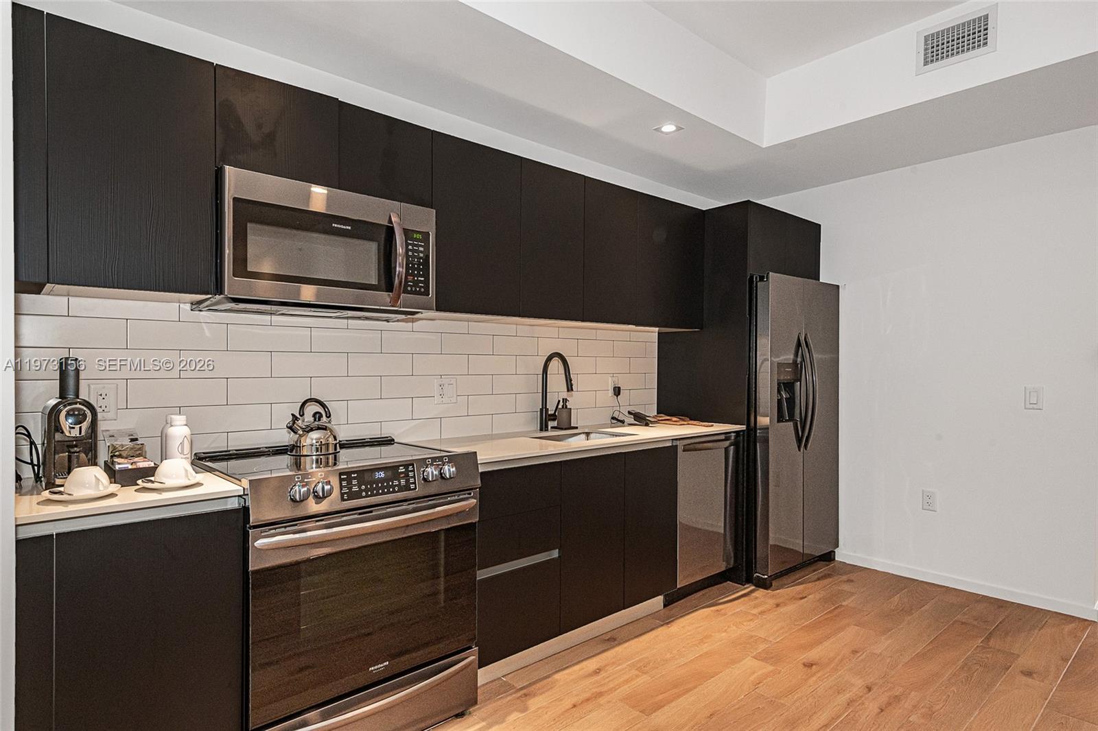 398 NE 5th St # 2415