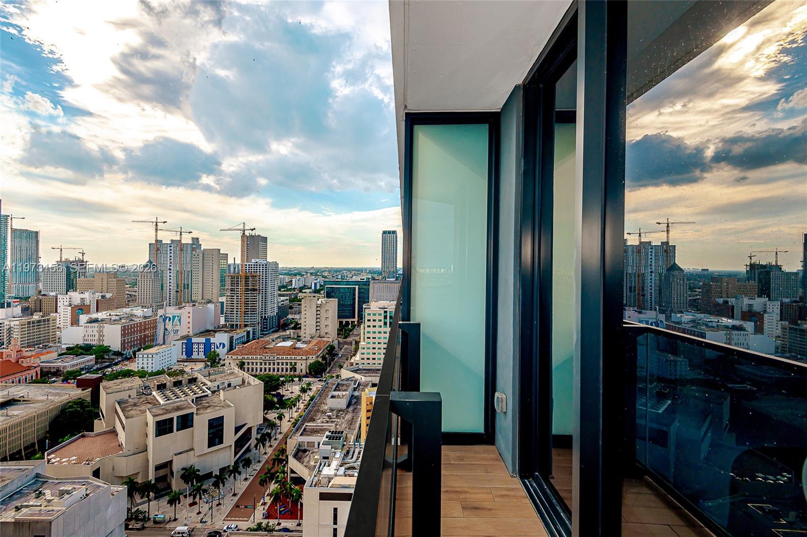 398 NE 5th St # 2415