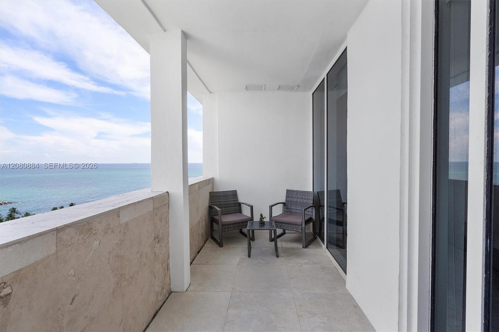 10275 Collins Ave # 1502