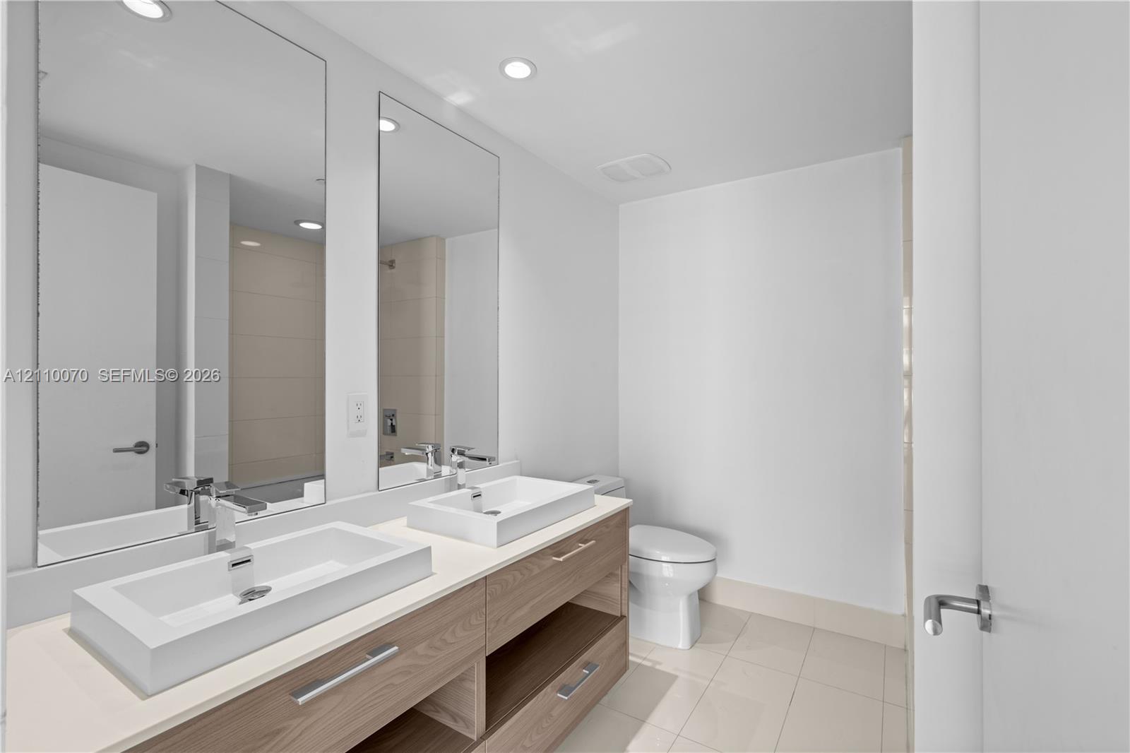 1300 S Miami Ave Unit: 2911