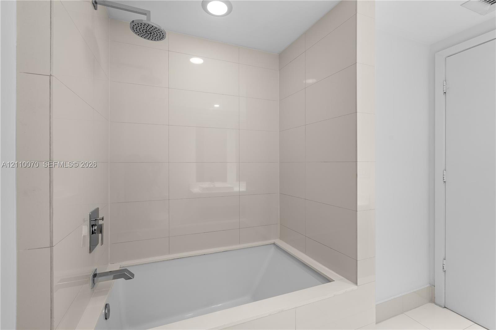 1300 S Miami Ave Unit: 2911