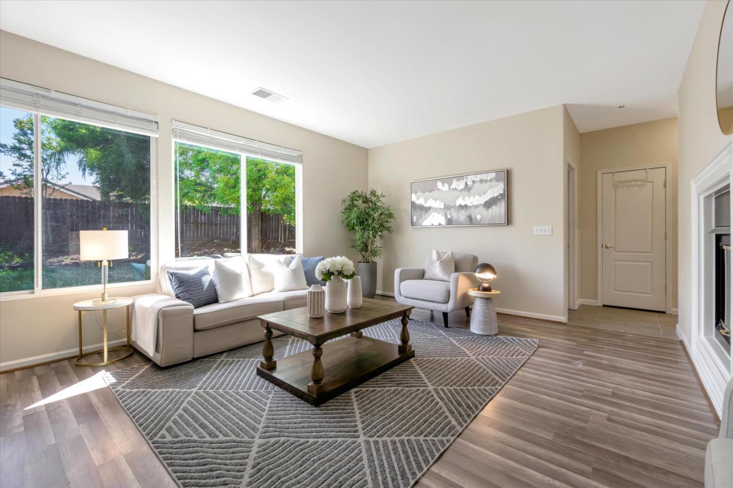 2248 Glen Canyon Drive