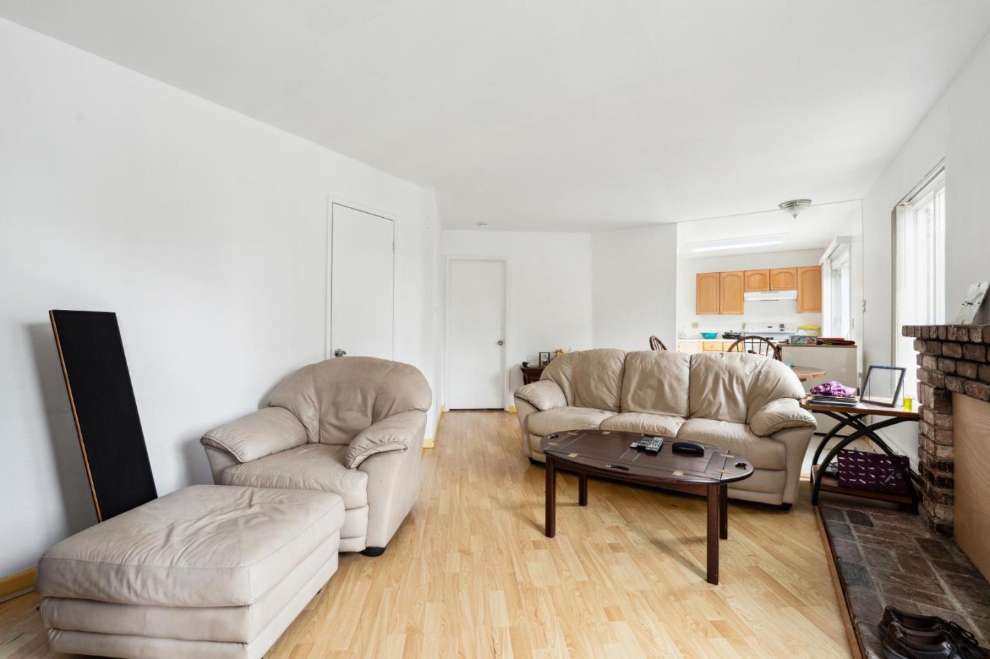 427 Vasquez Avenue