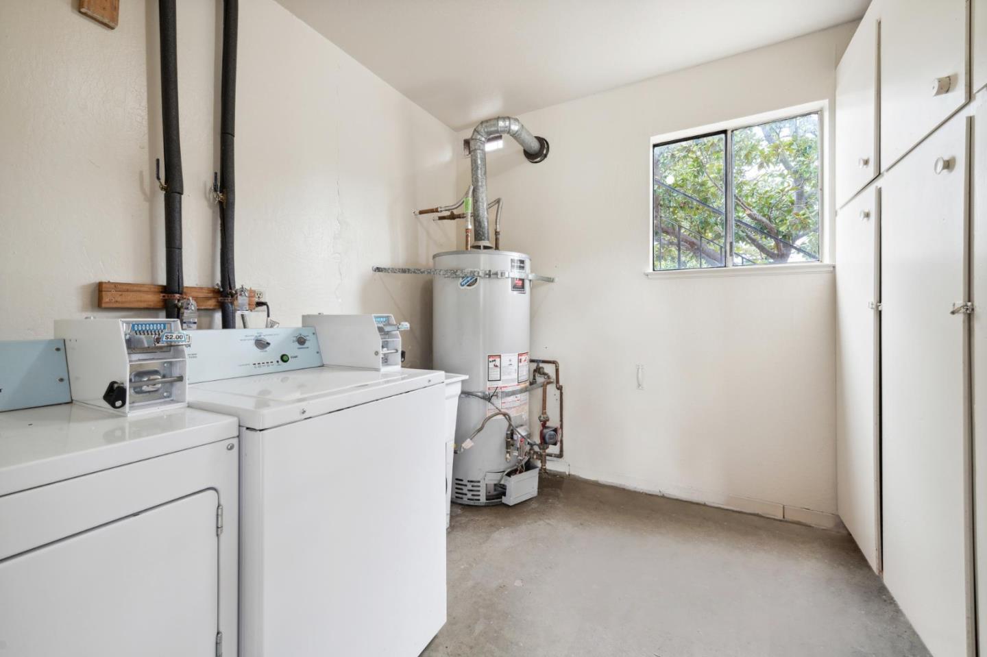 427 Vasquez Avenue