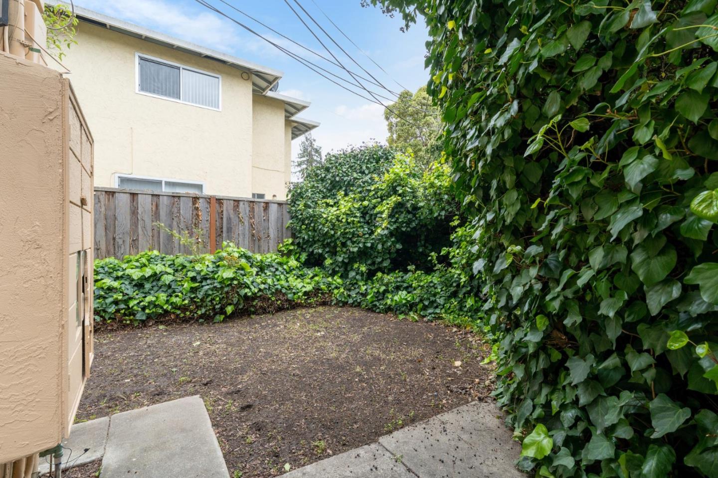 427 Vasquez Avenue
