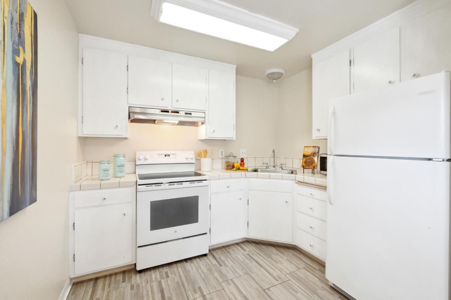 427 Vasquez Avenue