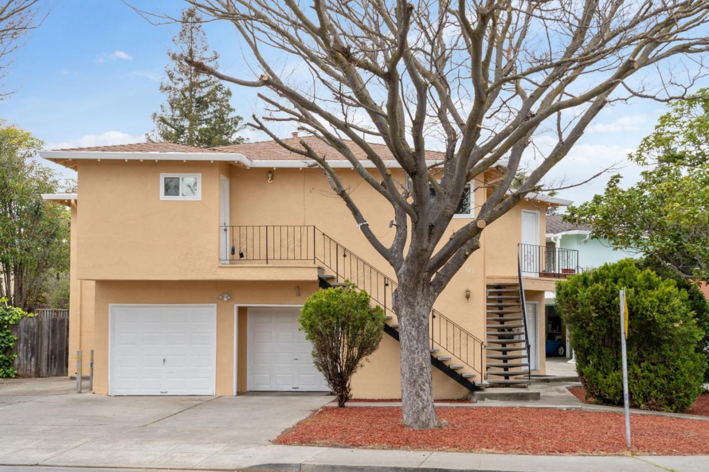 427 Vasquez Avenue