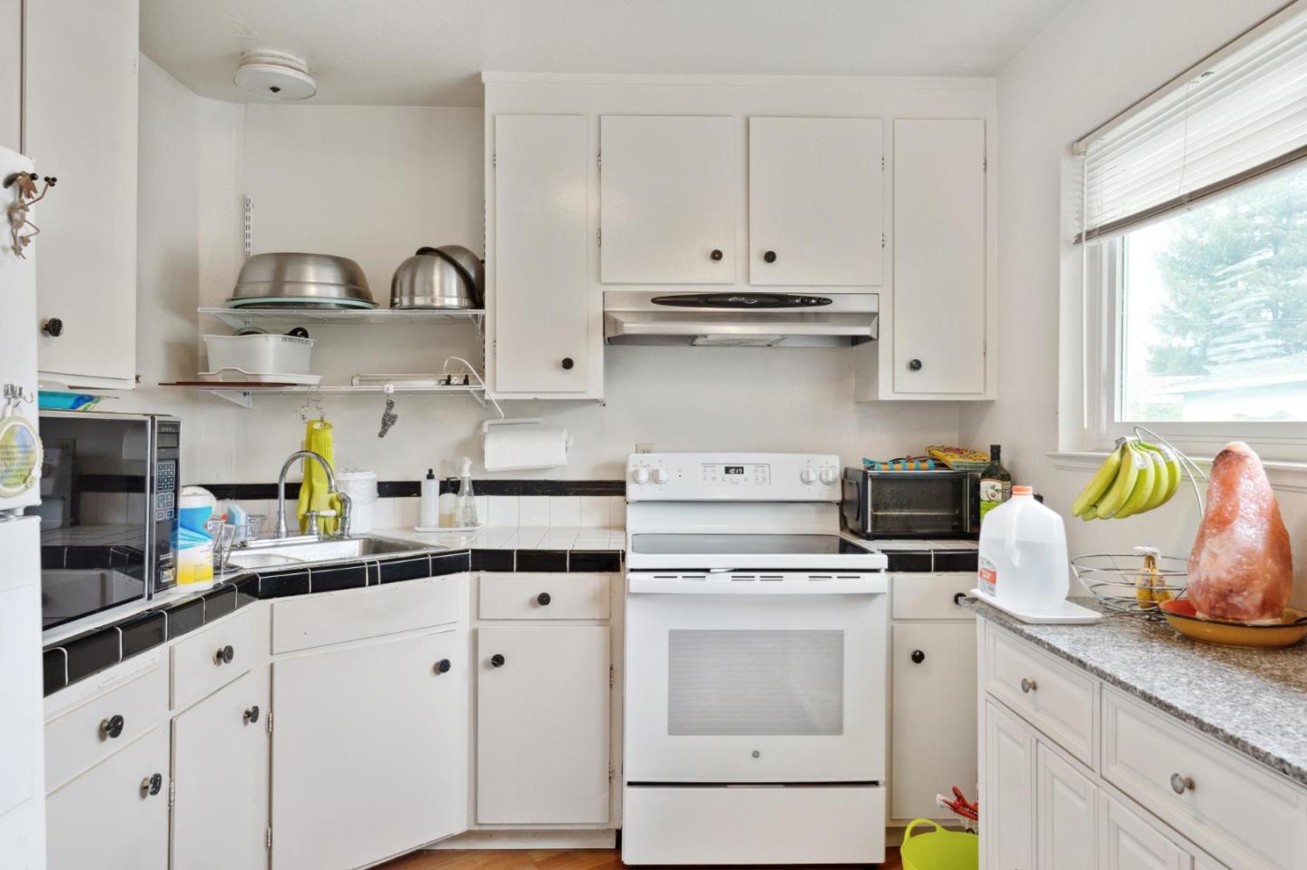 427 Vasquez Avenue