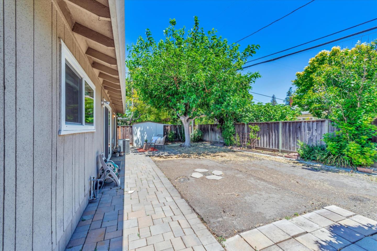 975 San Pierre Way
