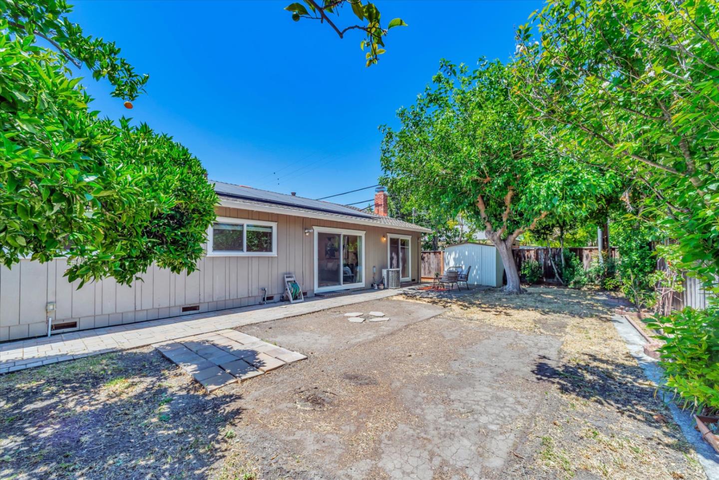 975 San Pierre Way