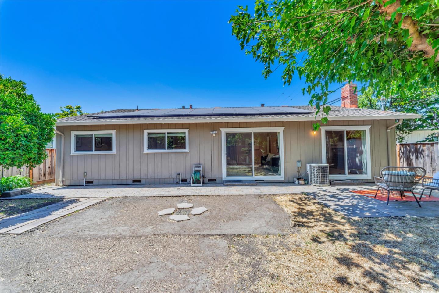 975 San Pierre Way