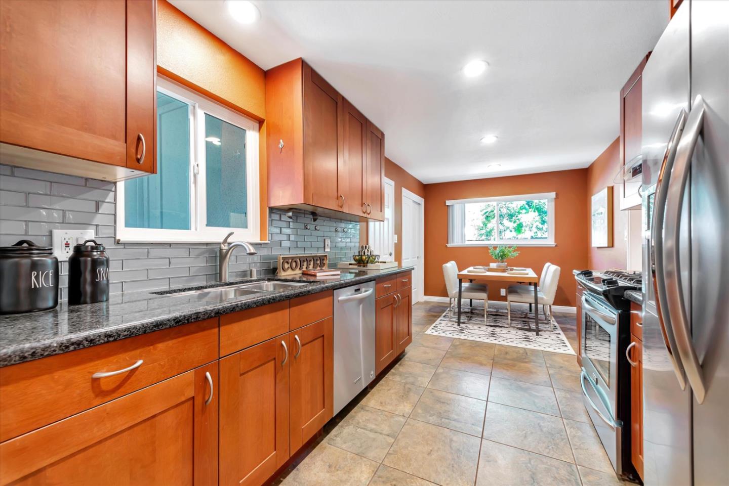975 San Pierre Way