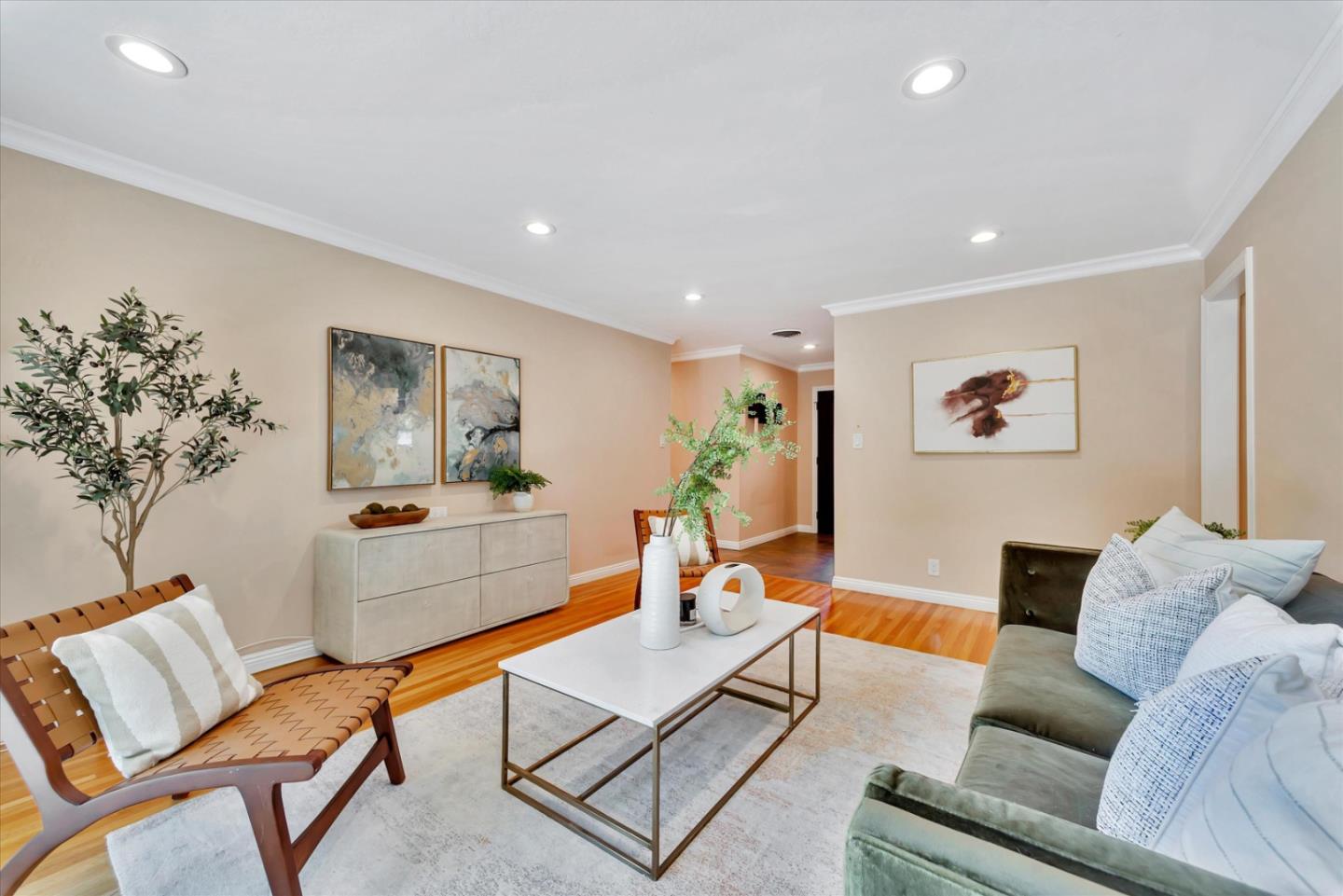 975 San Pierre Way