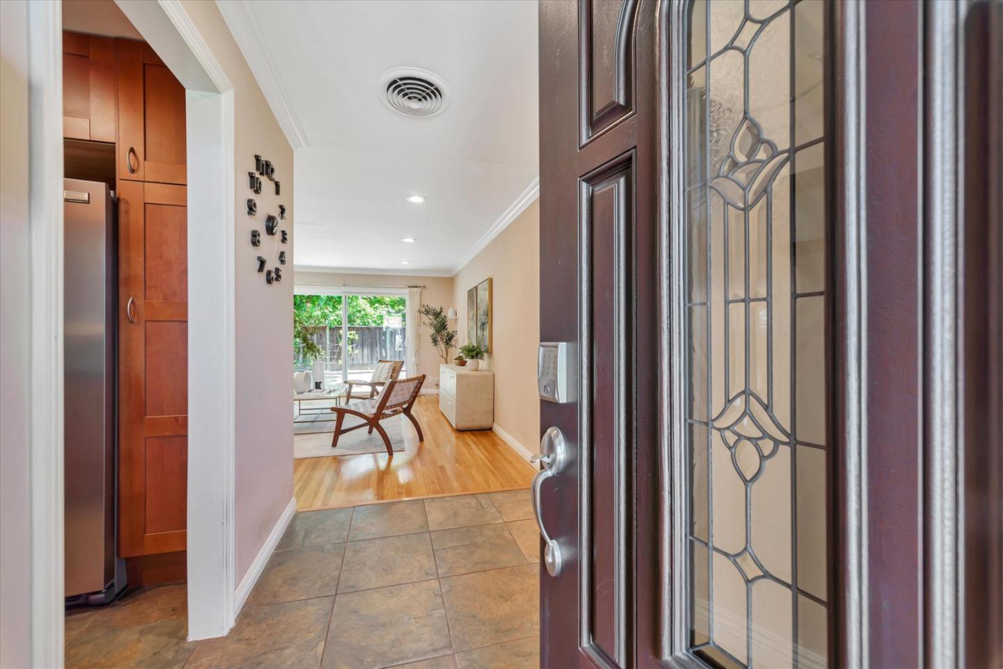 975 San Pierre Way