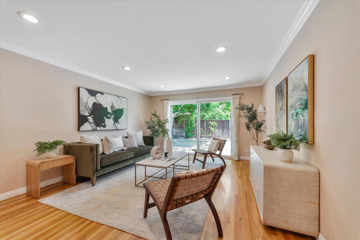 975 San Pierre Way