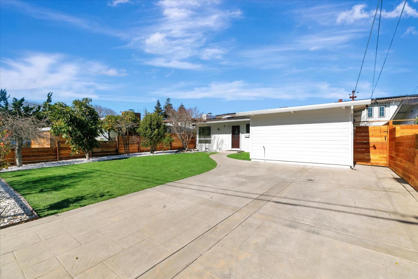 301 West Eaglewood Avenue