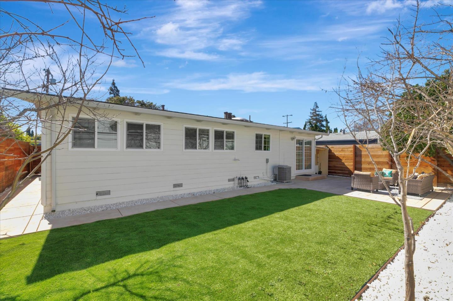 301 West Eaglewood Avenue