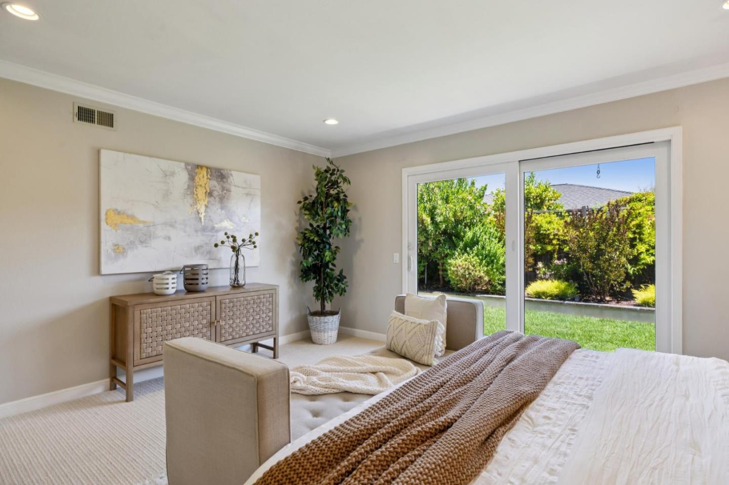 372 Bluefish Court